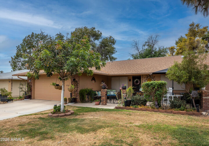 Property Photo:  15458 N Lakeforest Drive  AZ 85351 