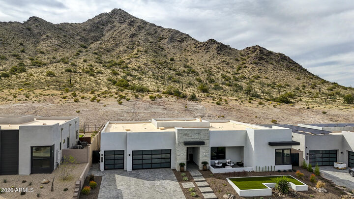 Property Photo: 33838 N Borgata Trail AZ 85144