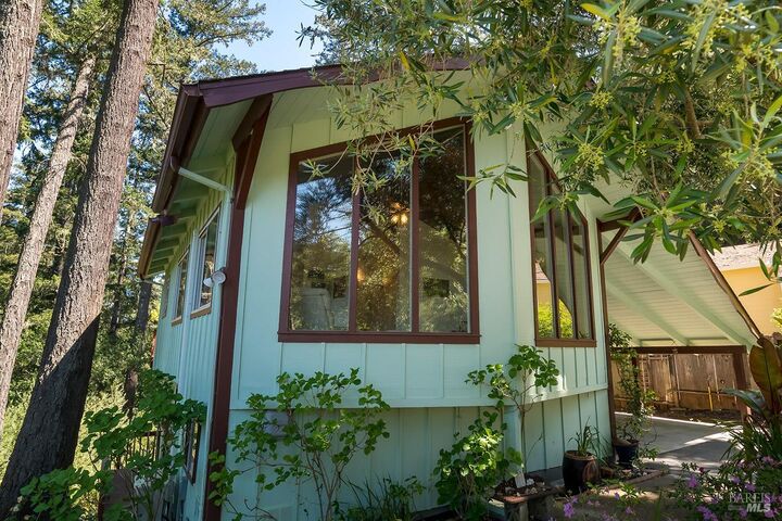 Property Photo:  187 Conifer Way  CA 94973 