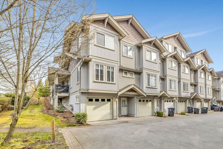 Property Photo: 12040 68 Avenue 102 BC V3W 1P5