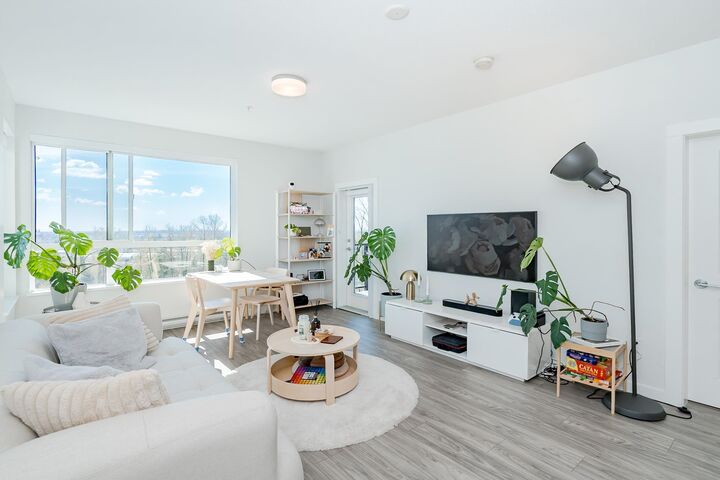 Property Photo: 6438 Byrnepark Drive 416 BC V3N 0J1