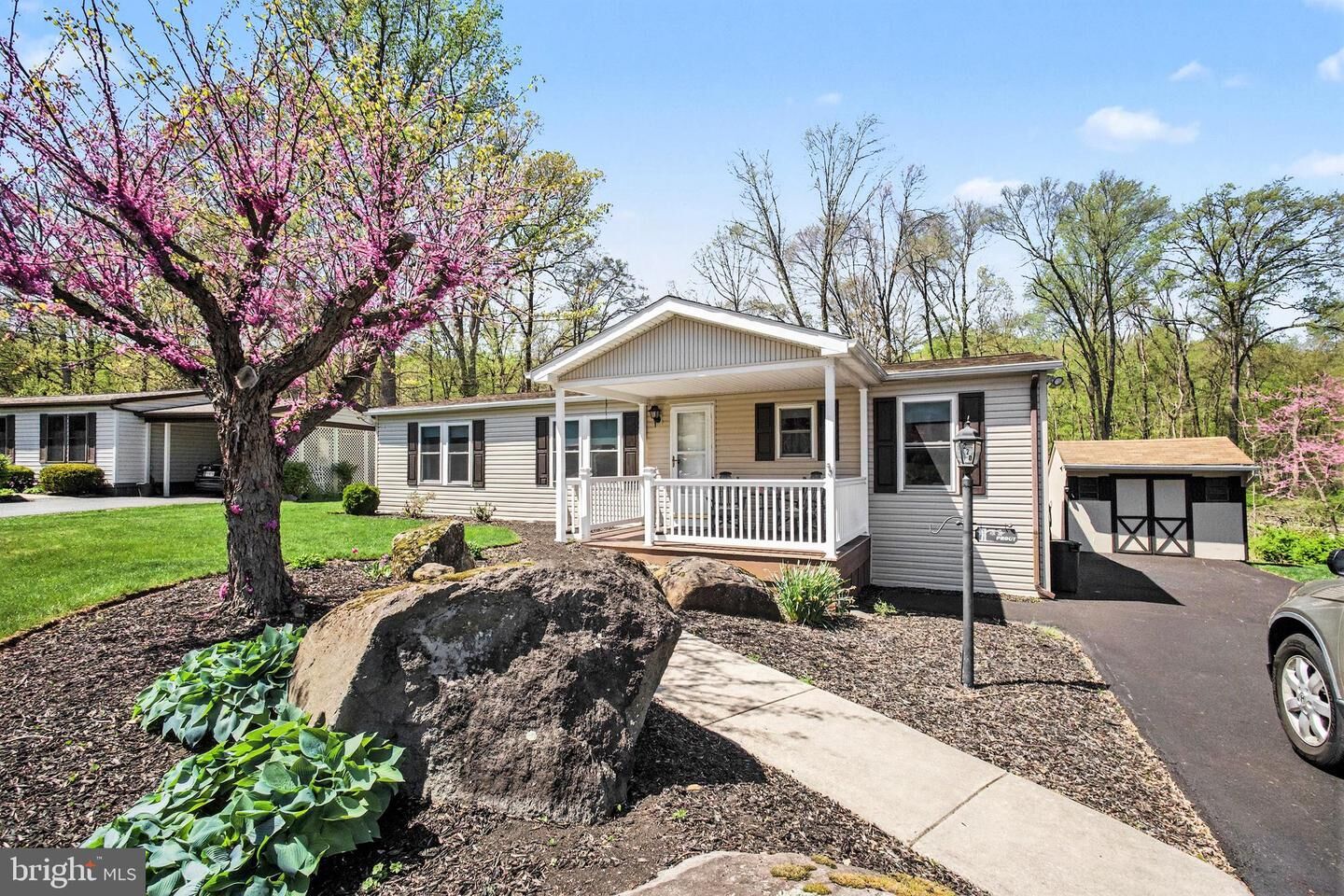 Property Photo:  220 Maple Avenue  PA 17545 