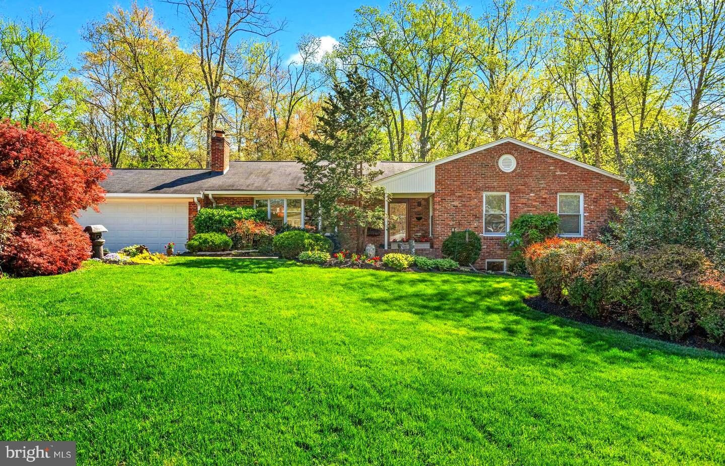 Property Photo: 9025 Charles Augustine Drive VA 22308