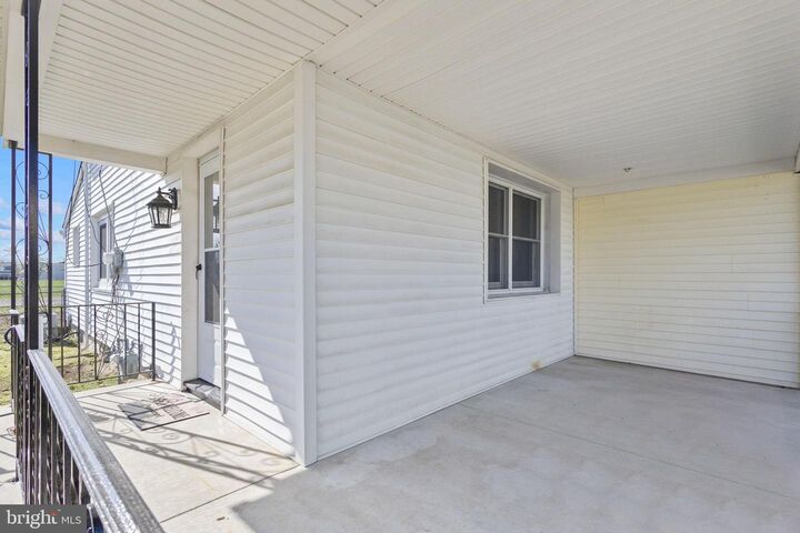 Property Photo:  418 Hulme Street  NJ 08016 