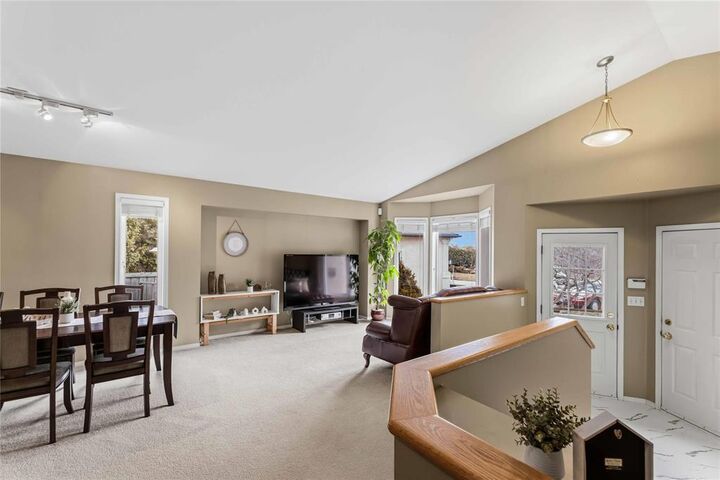 Property Photo:  99 Meadowbank Road  MB R3Y 1N7 