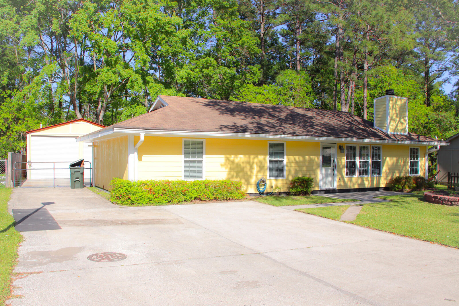 Property Photo:  104 Pine Court  SC 29486 