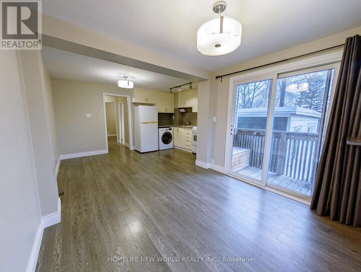 Property Photo:  258 Kenilworth Avenue 2  ON M4L 3S8 