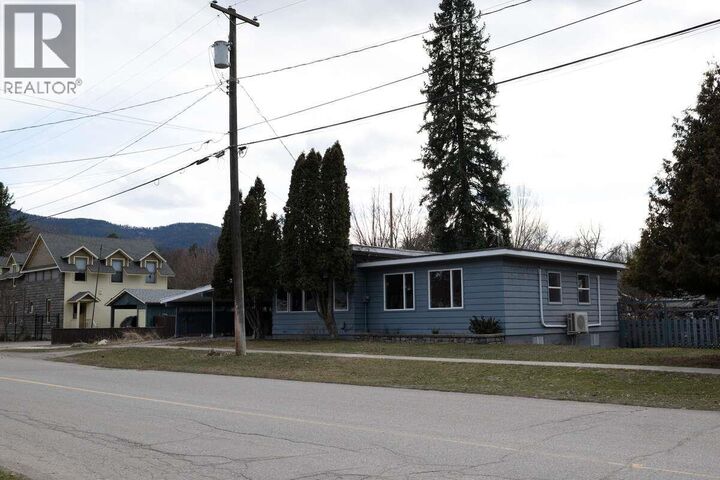 Property Photo: 7551 7th Street BC V0H 1H0