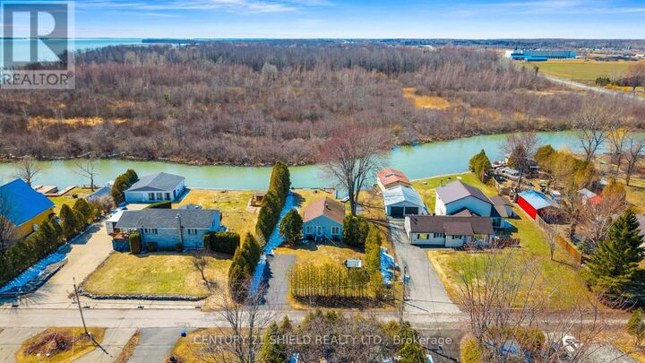 Property Photo: 6220 164th Avenue ON K0C 1E0