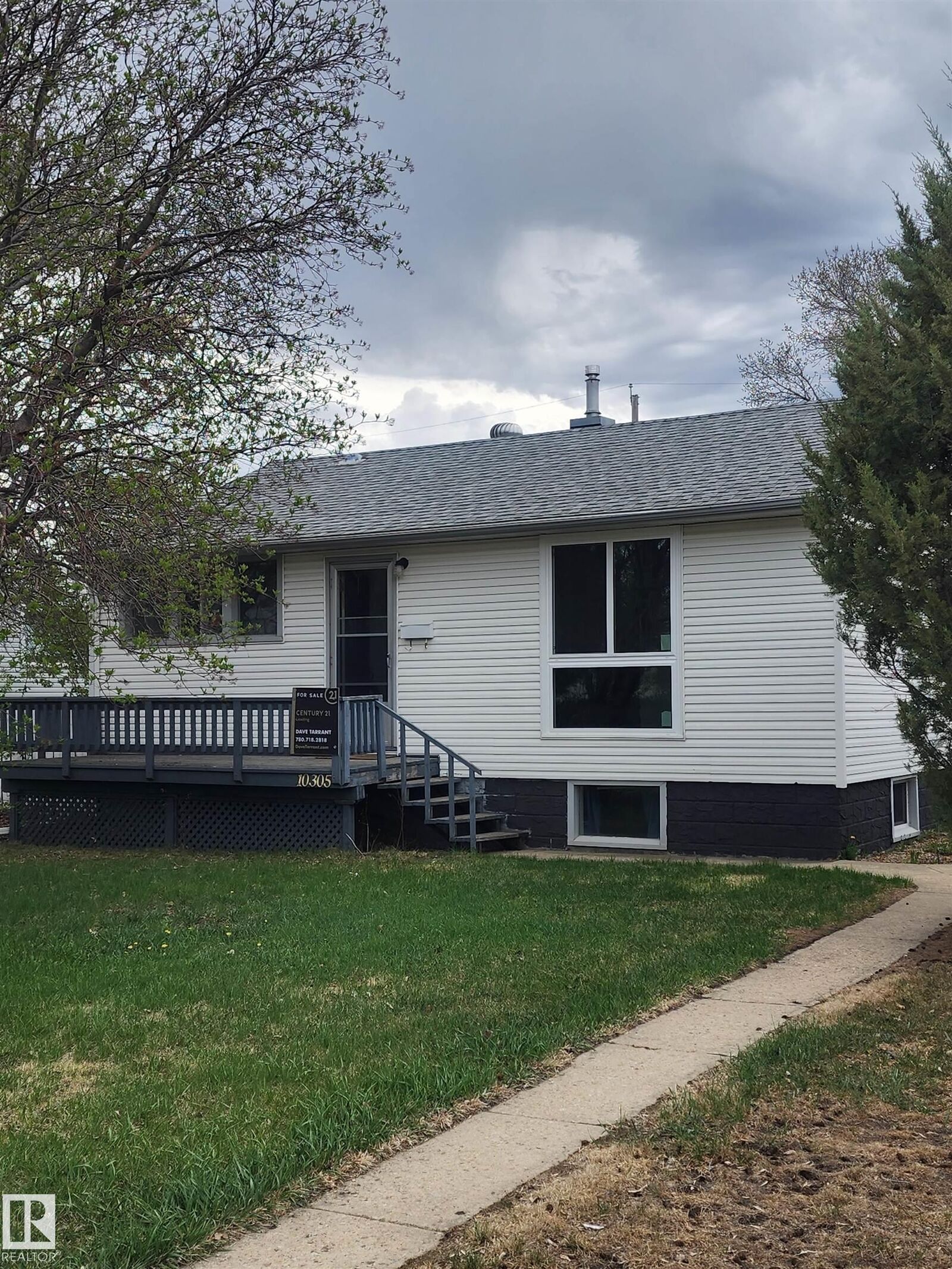 Property Photo:  10305 98 Avenue  AB T8L 1X1 