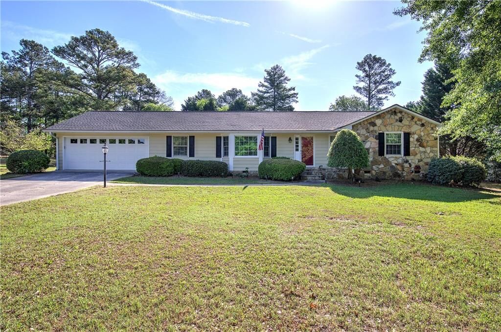 Property Photo:  18 Alpine Drive  GA 30120 