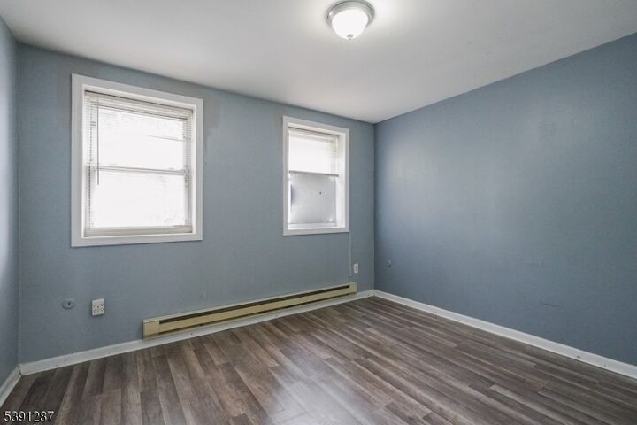 Property Photo:  600 N 6th St  NJ 07107 