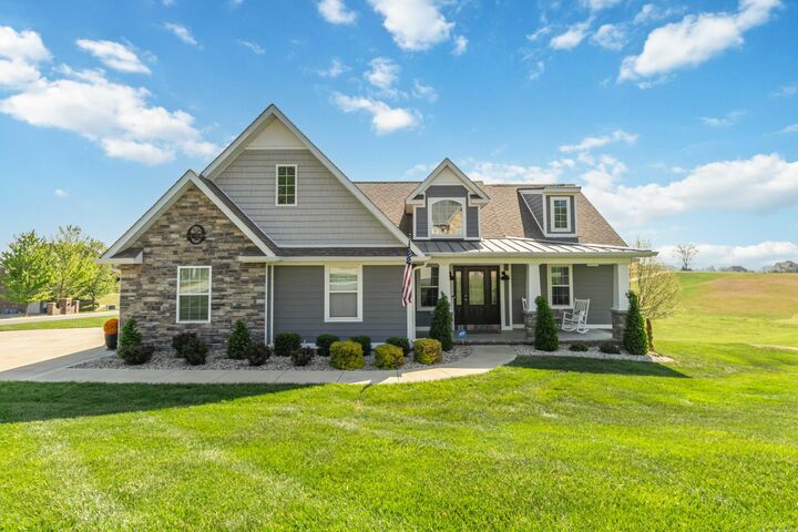 Property Photo:  607 Shimmering Moon Drive  KY 42503 