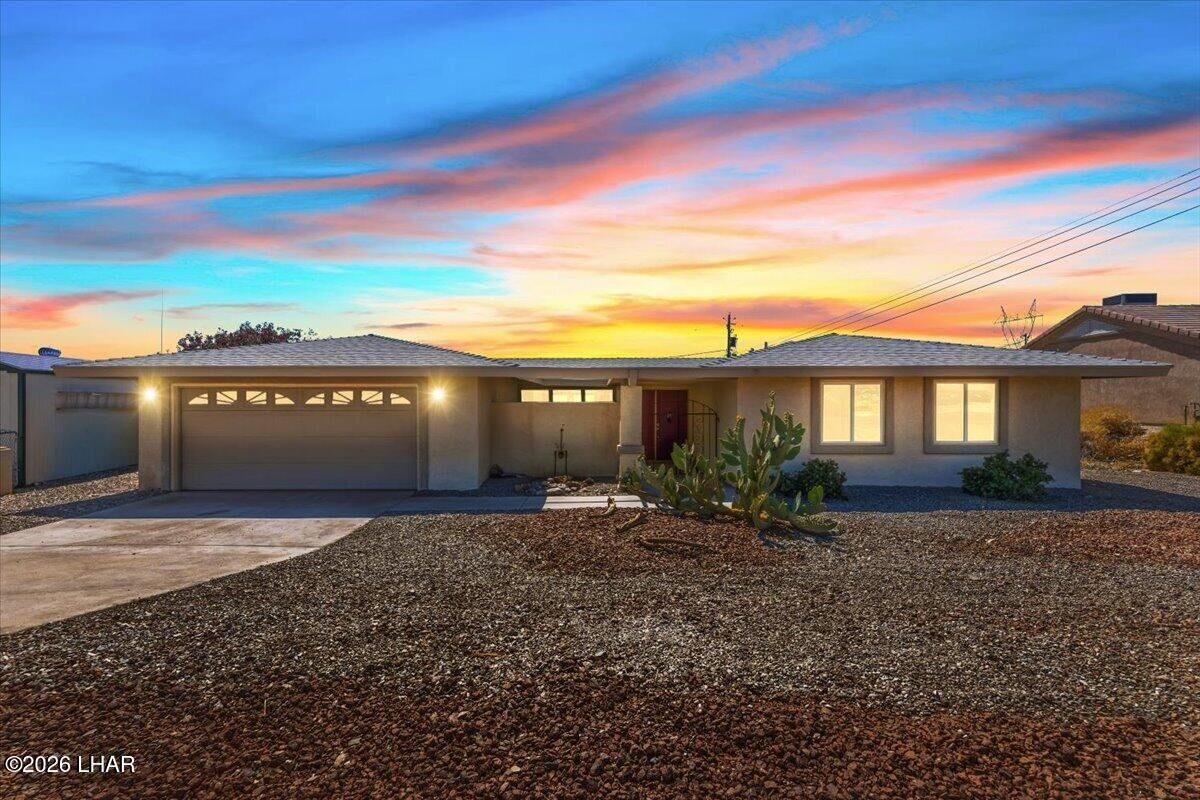 Property Photo: 991 McCulloch Blvd S AZ 86406