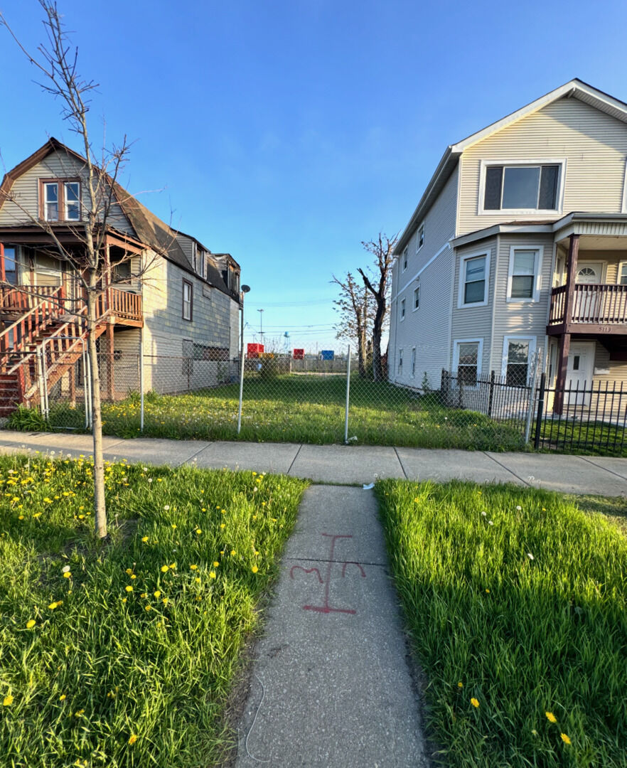 Property Photo:  5109 W Lexington Street  IL 60644 