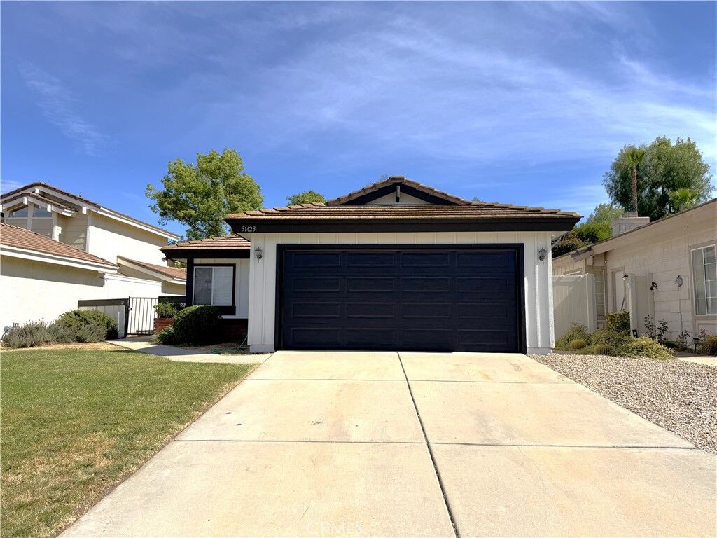 Property Photo:  31423 Paseo De Las Olas  CA 92592 