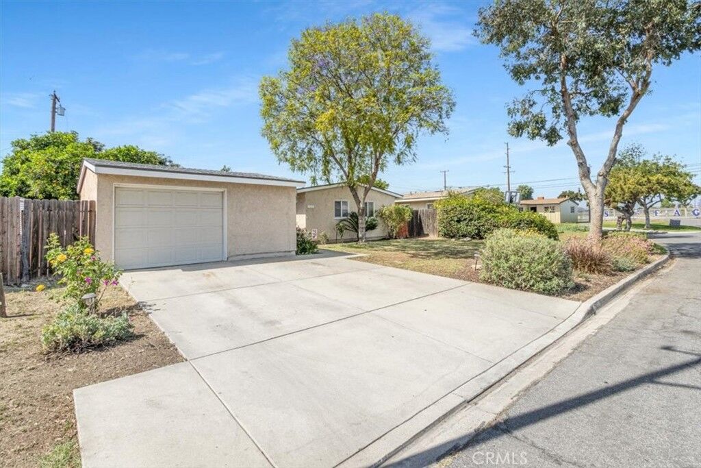 Property Photo:  527 Melham  CA 91744 