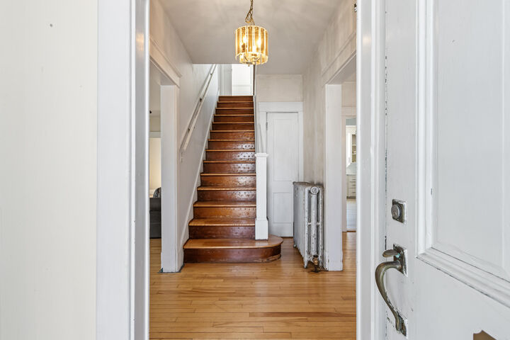 Property Photo:  118 Dartmouth Street  ME 04103 