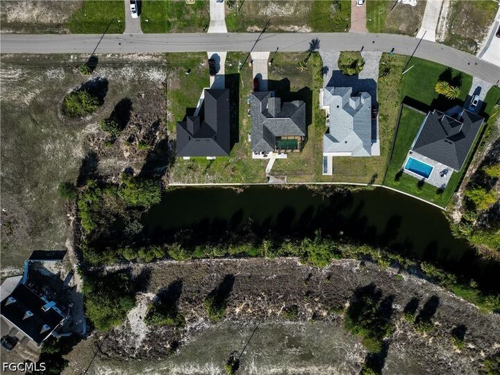 Property Photo:  138 SW 9th Place  FL 33991 