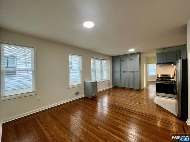 Property Photo:  156 Prospect Avenue 1  NJ 07031 