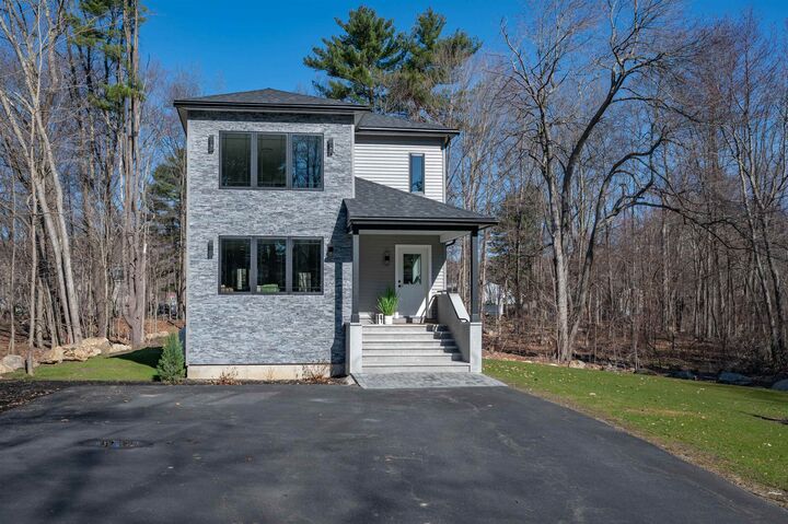 Property Photo:  9 Trues Parkway  NH 03873 