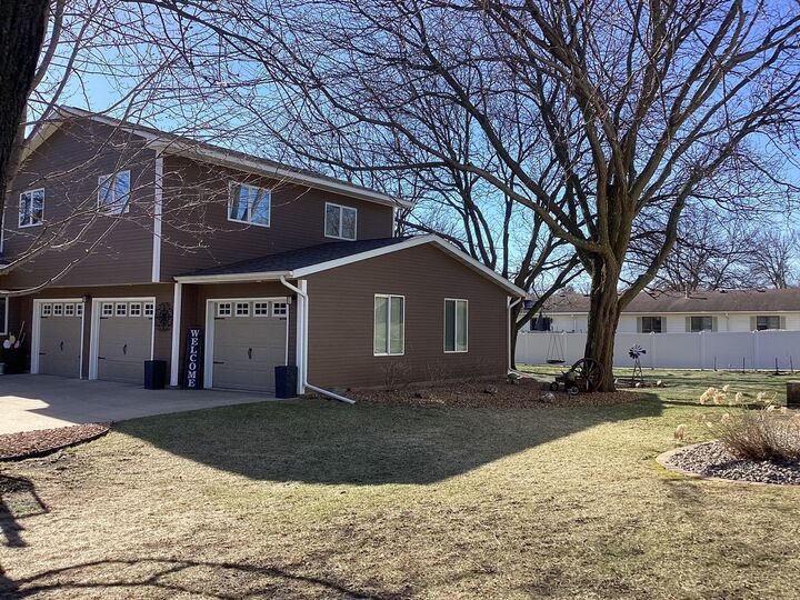 Property Photo: 1309 Oriole Drive MN 56007