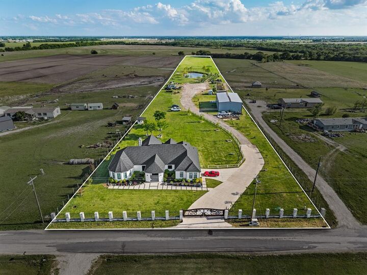 Property Photo:  2764 County Road 2134  TX 75135 