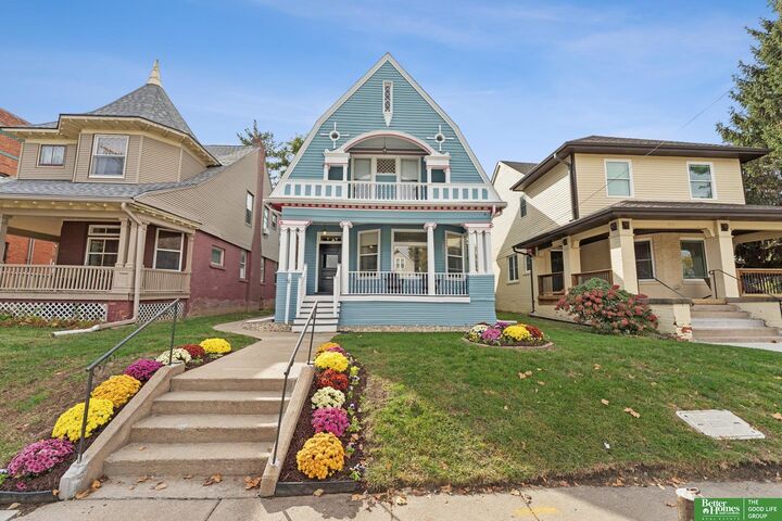 Property Photo: 3017 Pacific Street NE 68105