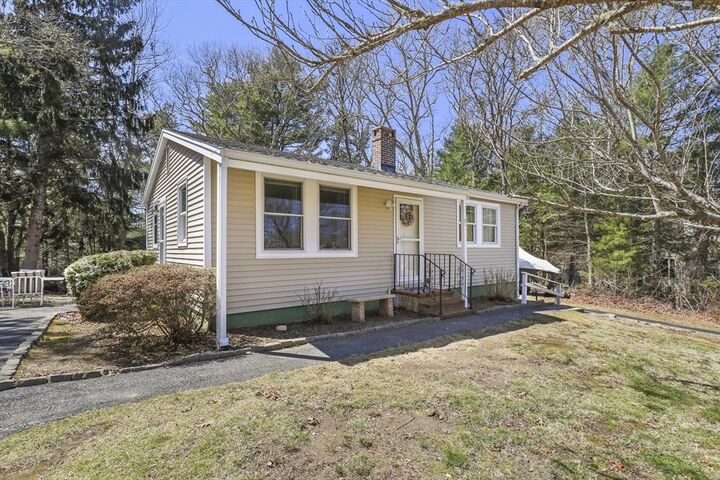 Property Photo:  47 Cliff Rd  MA 02532 