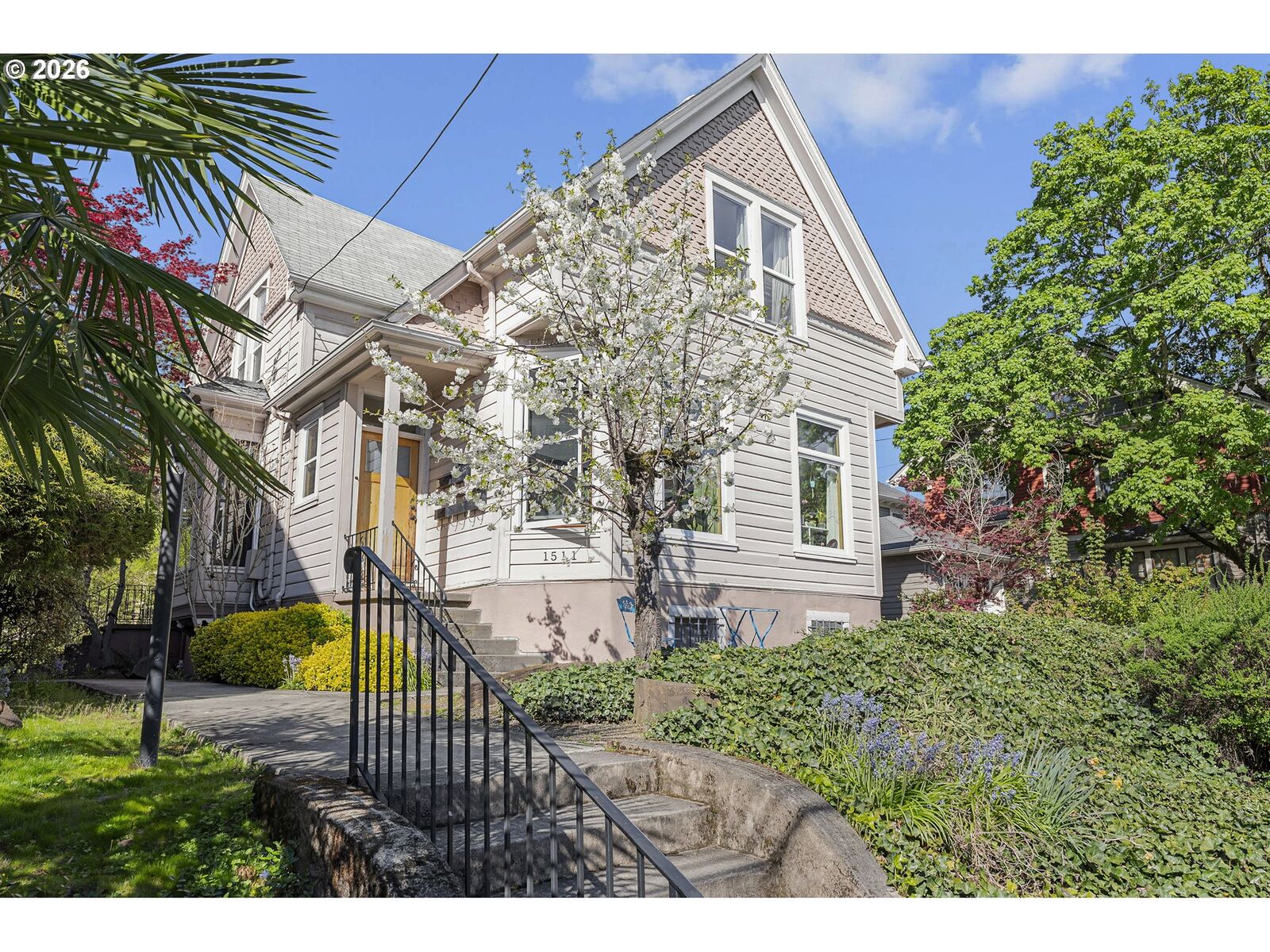 Property Photo: 1511 NE Tillamook St OR 97212
