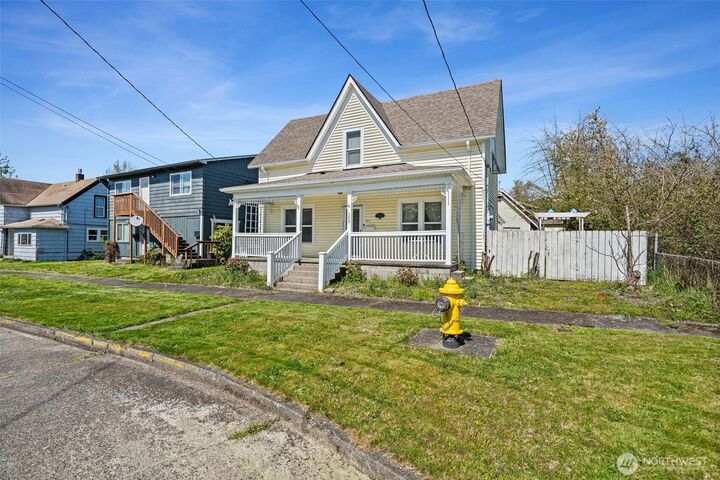 Property Photo:  153 SW Lewis Street  WA 98532 