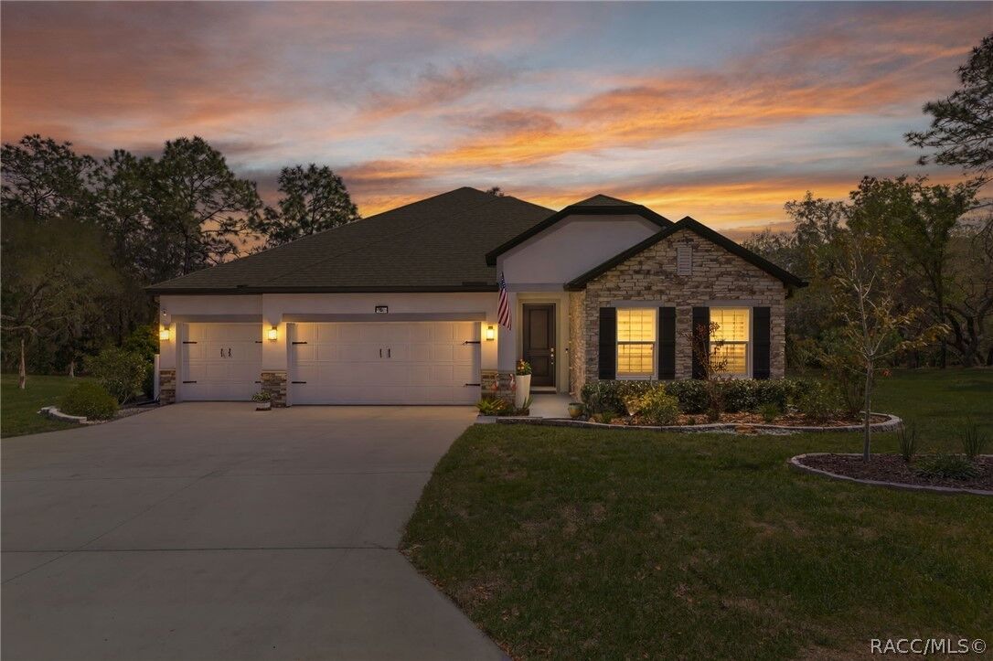 Property Photo:  9 Heuchera Court W  FL 34446 