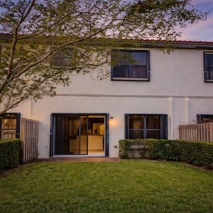 Property Photo:  6156 Bangalow Drive  FL 33463 