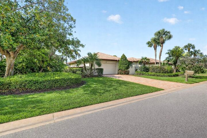 Property Photo:  5422 SE Meredith Terrace  FL 34997 