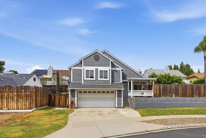 Property Photo:  956 Mariposa Place  CA 92026 