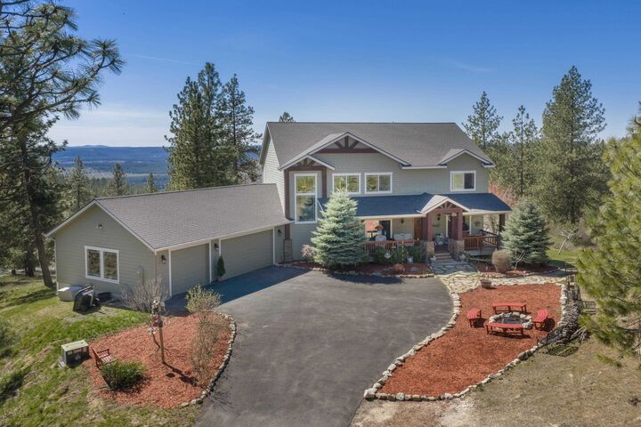 Property Photo:  4212 W Country Hills Ln  WA 99208-8335 