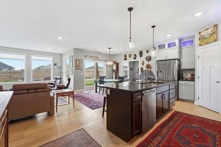 Property Photo:  3204 Indigo Ln  WA 99301 