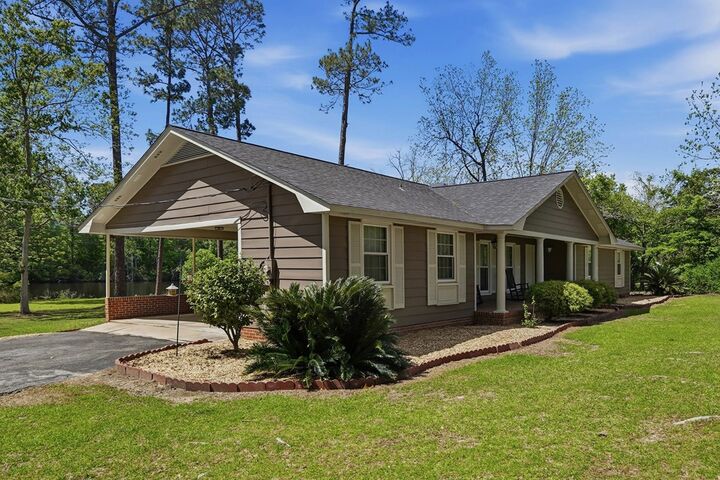 Property Photo:  822 S Main Street  GA 31791 