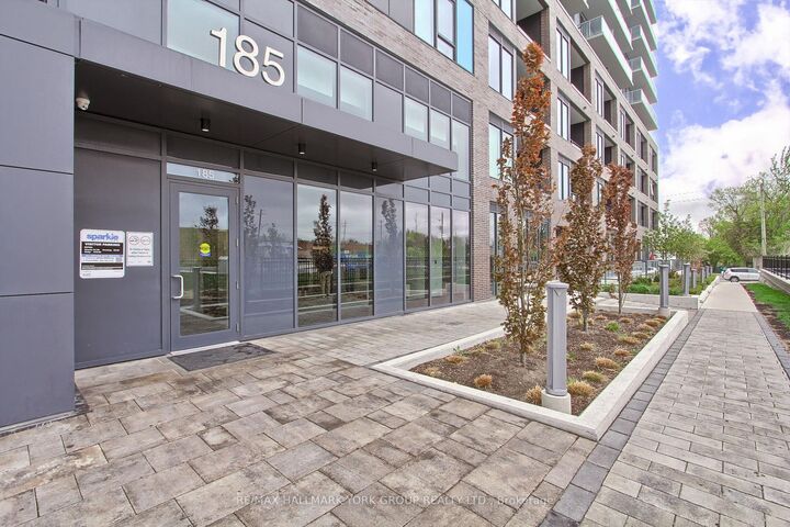 Property Photo: 185 Deerfield Road 419 ON L3Y 0G7