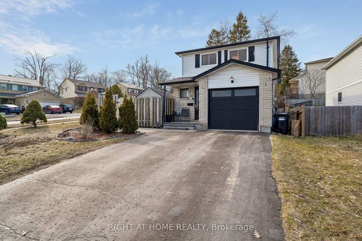 Property Photo: 56 Hemingway Crescent ON L4N 5G1