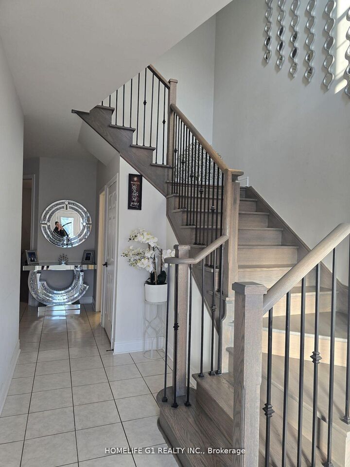 Property Photo: 32 Branigan Crescent ON L7G 0N1