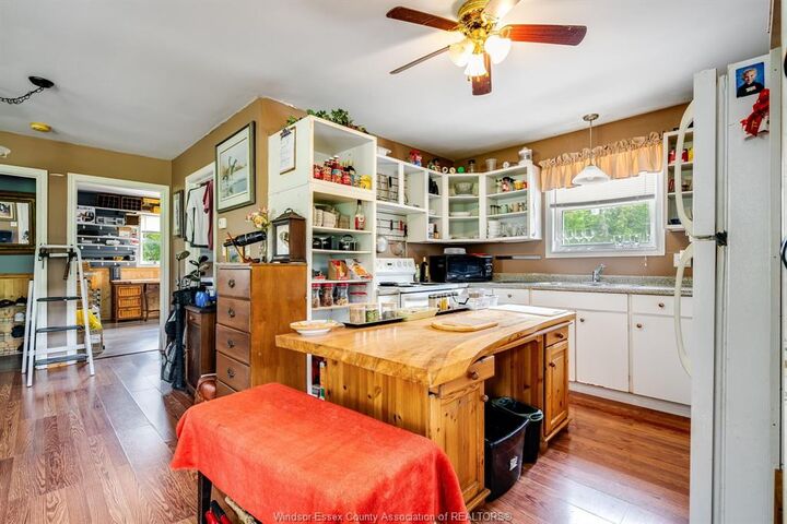 Property Photo:  633 Point Pelee Drive  ON N8H 3V4 