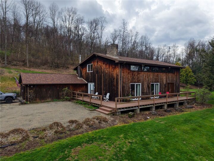 Property Photo:  1240 Martin Rd  PA 15613 