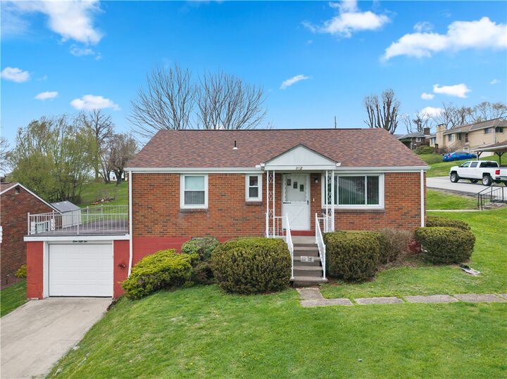 Property Photo: 152 Valley Ave PA 15063