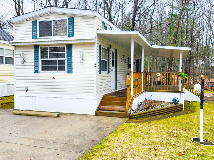Property Photo:  2757 Owens Drive  MI 48629 