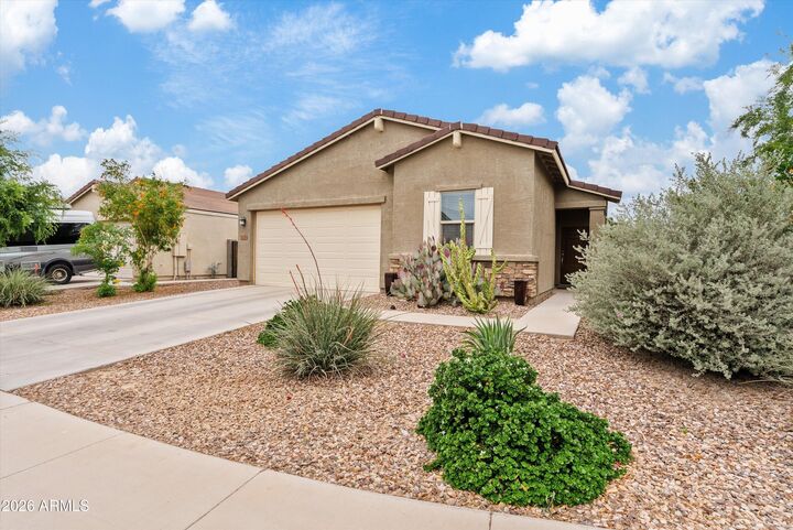 Property Photo: 528 W Magena Drive AZ 85140