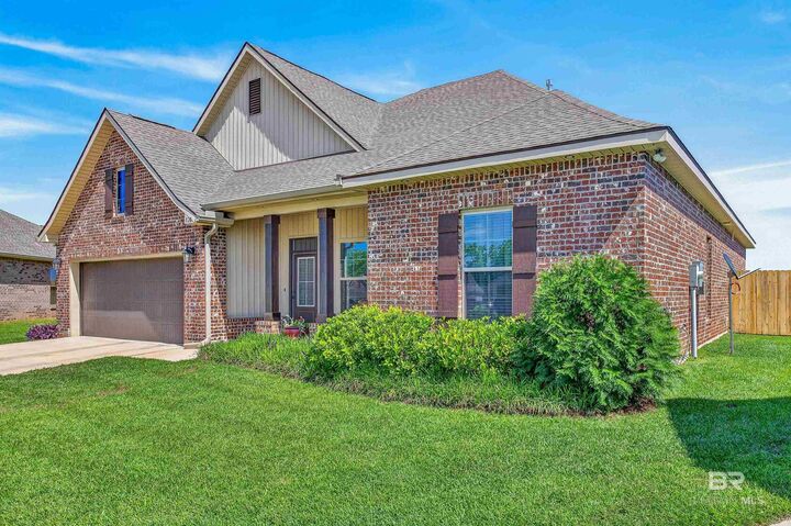 Property Photo: 820 Connolly Avenue AL 36535