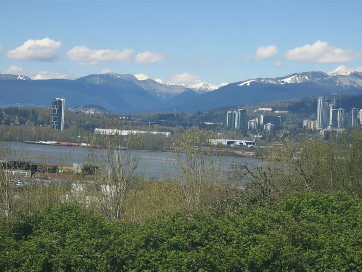 Property Photo: 13630 114 Avenue BC V3R 6R6
