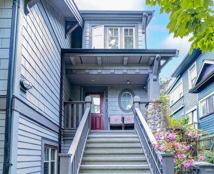 Property Photo: 208 W 13th Avenue BC V5Y 1V9