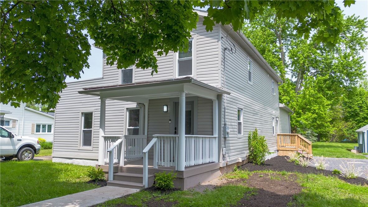 Property Photo:  84 W Bayard St  NY 13148 